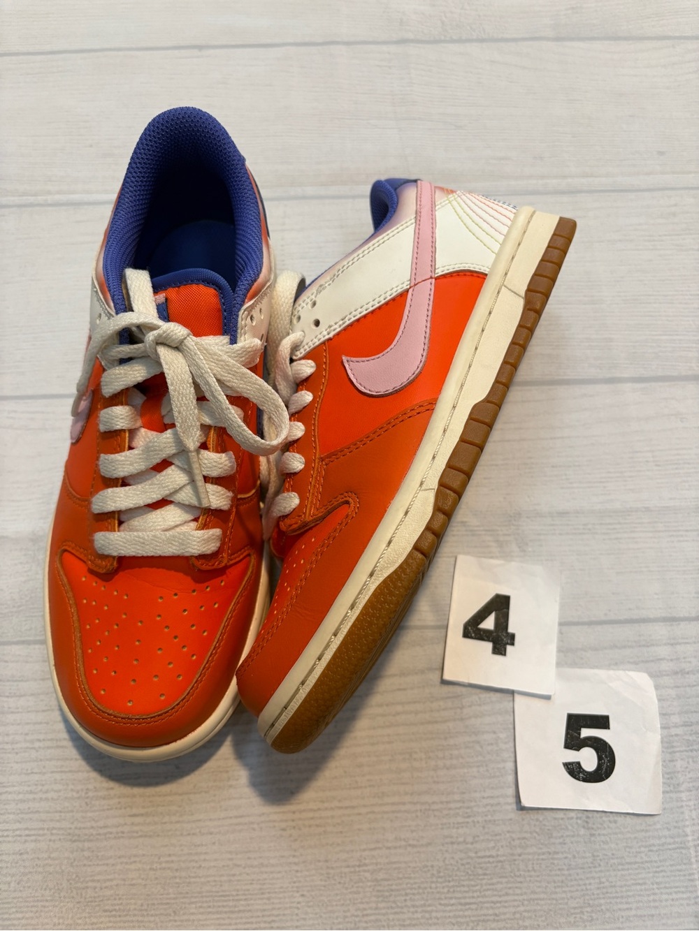 Nike Dunk Low-Top Sneakers